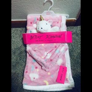 Betsy Johnson Baby Girl 💗 Blanket Gift Set